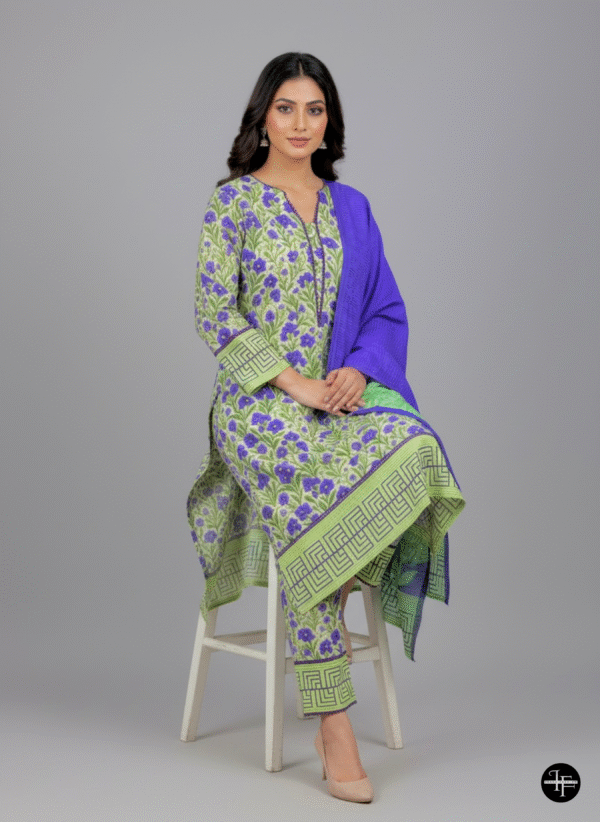 Elegant Krandi Floral 3-Piece Suit